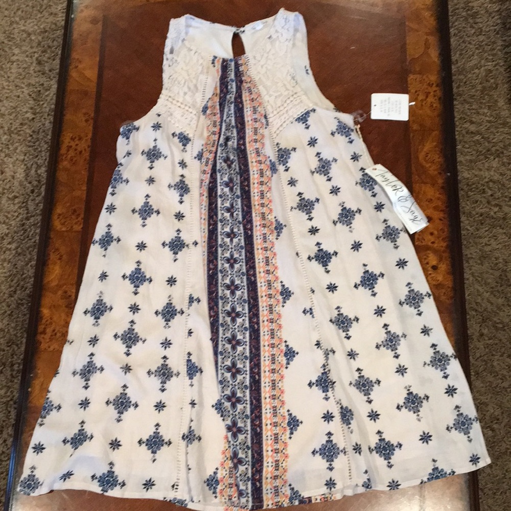 Pattern flow dress